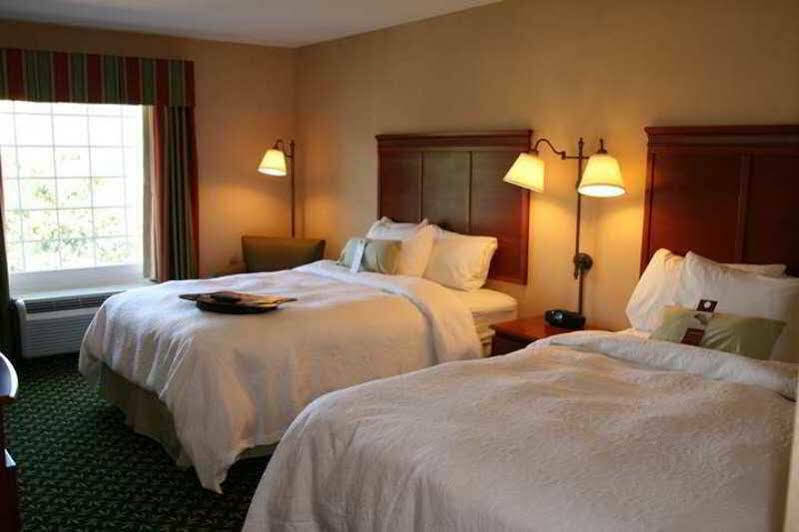 格林菲尔德希尔顿恒庭旅馆&套房酒店 外观 照片